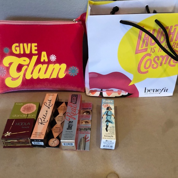 NEW Benefit cosmetics, 5 full size products with makeup bag, - Picture 3 of 14